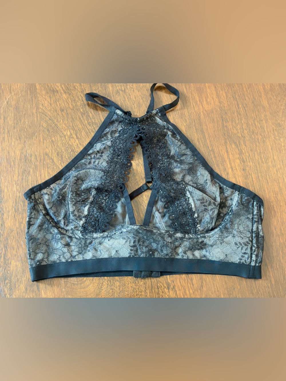 Victoria’s Secret Very Sexy Lace Bralette Intimates Crop Top Bra Black & Nude - Picture 10 of 12